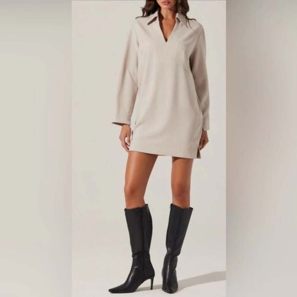 NWT Astr Tan Collar Long Sleeve Shift Dress Size M